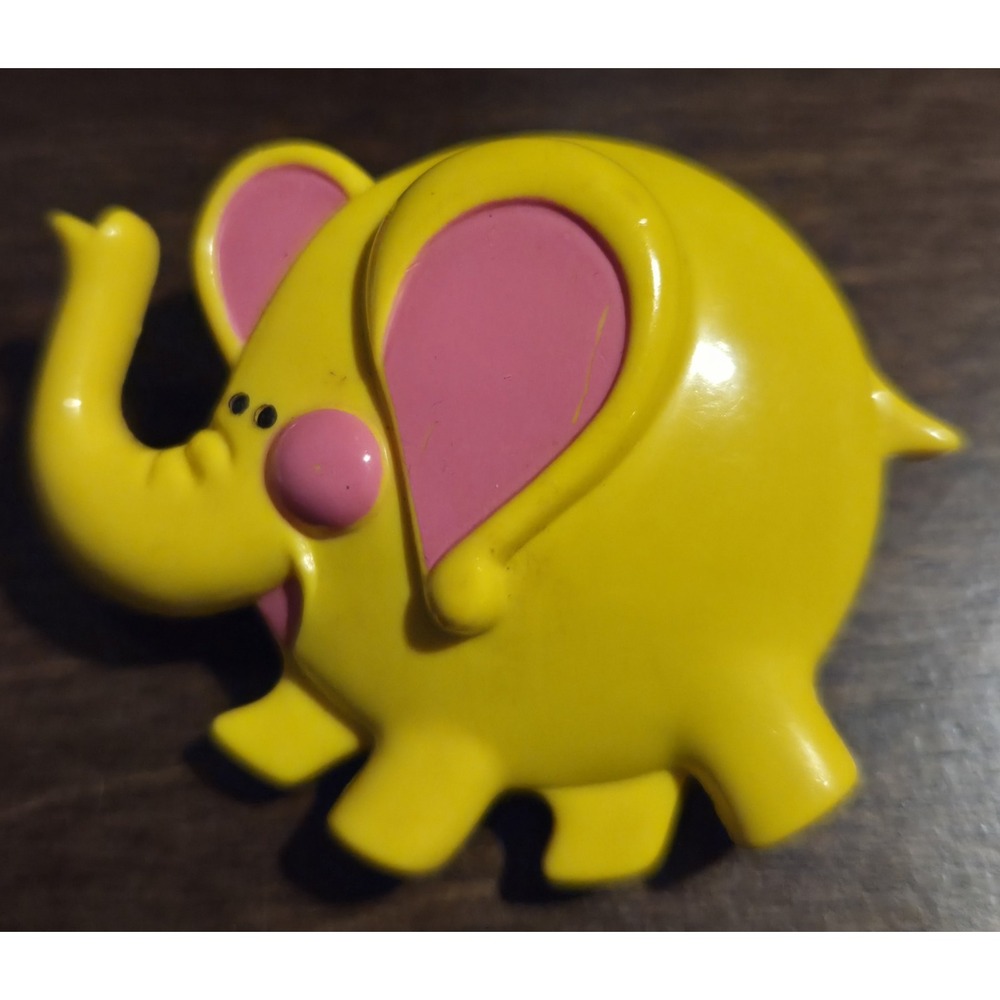 Avon Pin‎ Pals Elfie Elephant Yellow Brooch Vintage 1973 *No Fragrance*